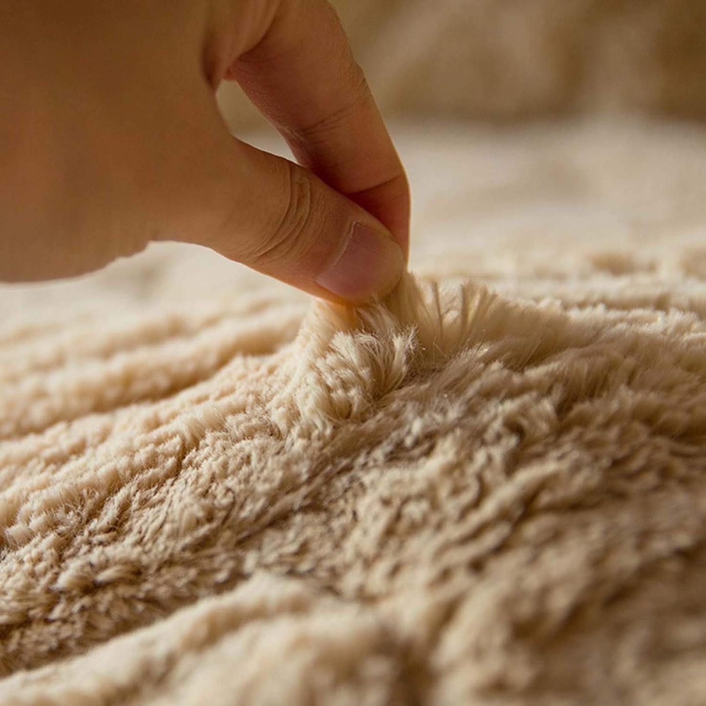 [Pague 1, Leve 2] Capa de Sofá Isabelle + 2 Almofadas (BRINDE)