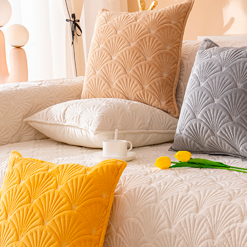 [Pague 1, Leve 2] Capa de Sofá Sofia + 2 Fronhas (BRINDE)