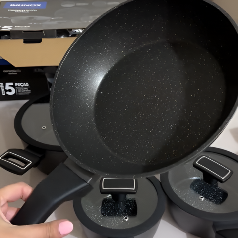 Kit Jogo de Panelas Carbon Inox com Revestimento Antiaderente Cerâmico + BRINDE: Utensílios